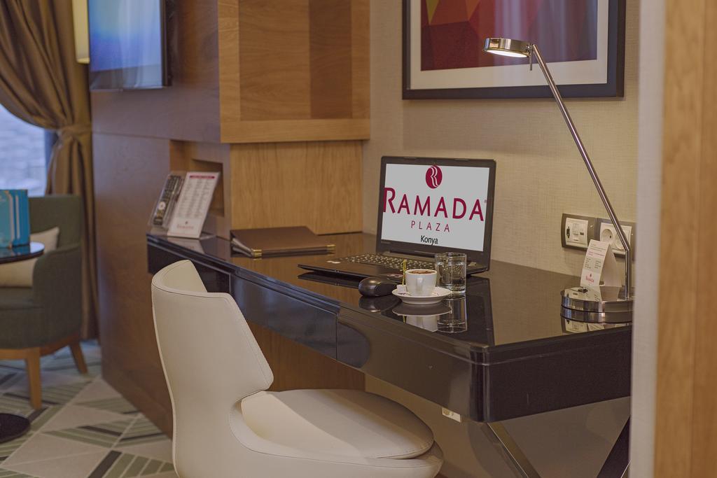 Ramada Plaza By Wyndham Konya Hotel Екстериор снимка